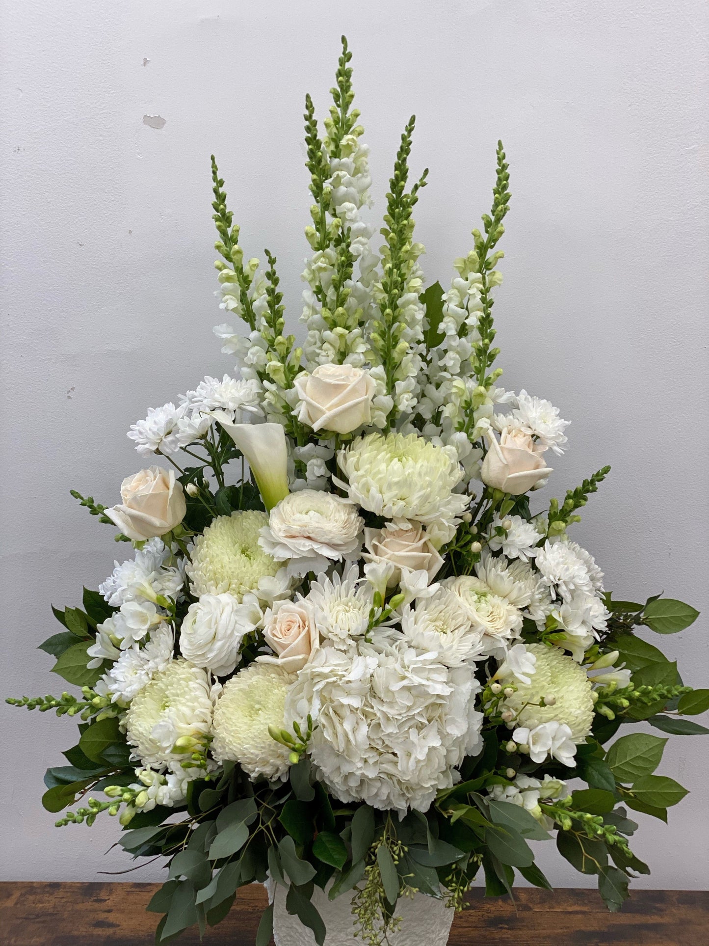 White Water Arrangement