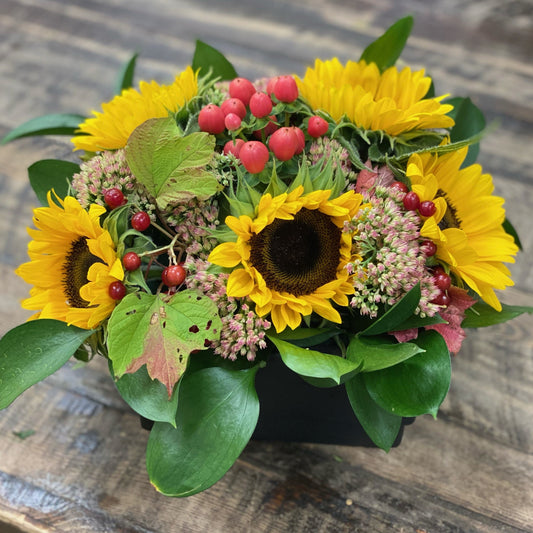 Sunflower table arrangement
