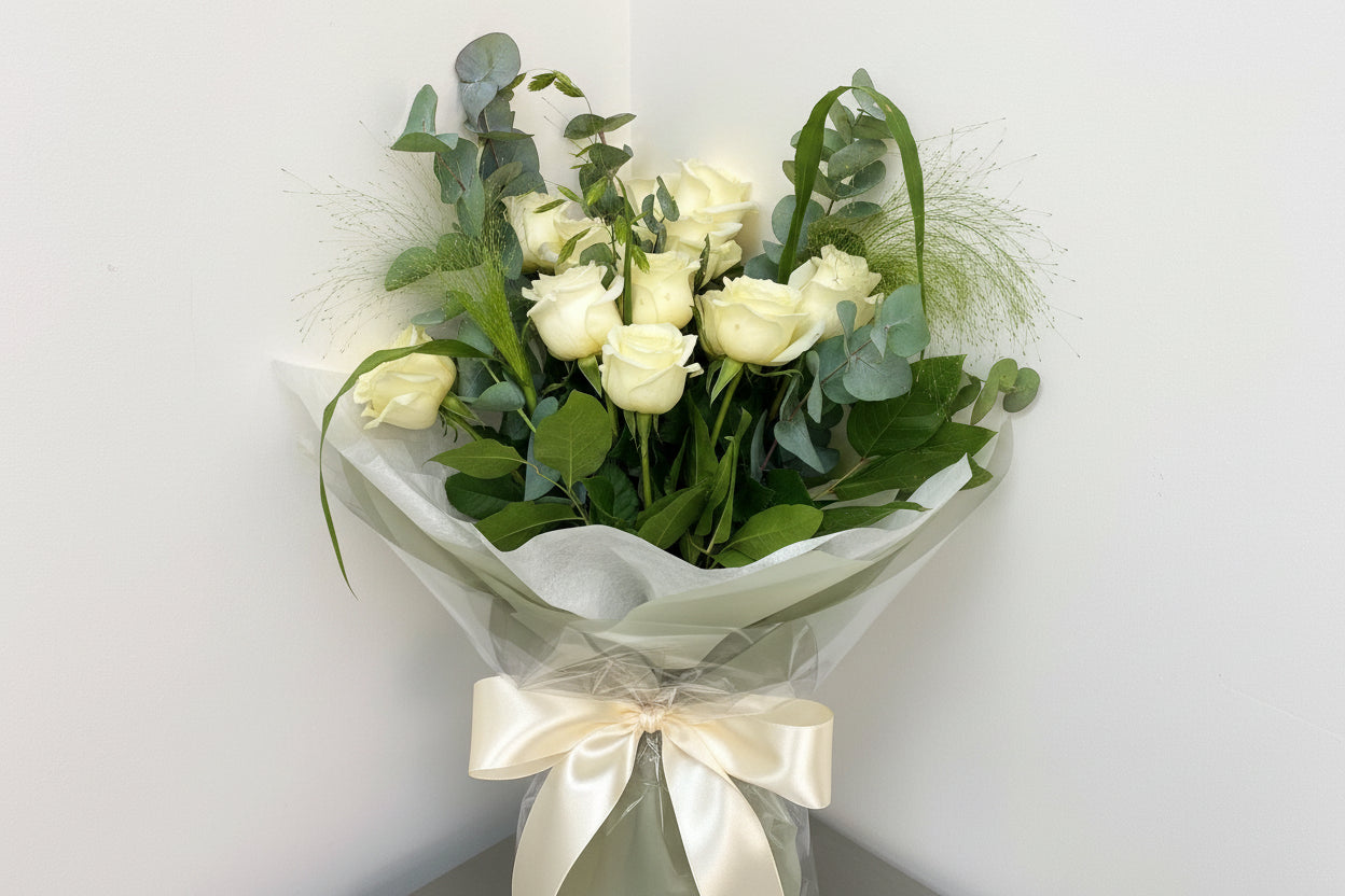'Candlelight' Rose Bouquet